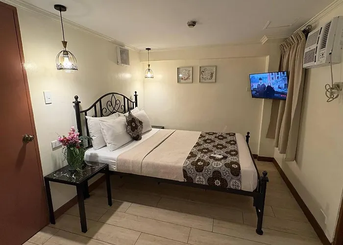 1775 Adriatico Apartment