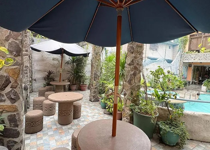 1775 Adriatico Apartment