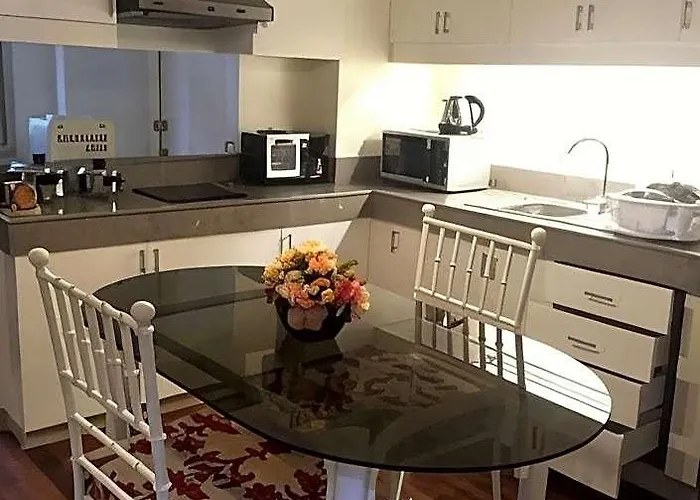 1775 Adriatico Apartment