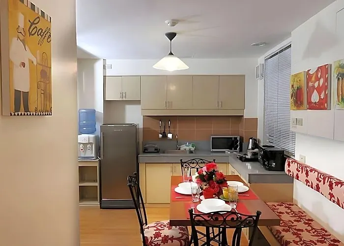 1775 Adriatico Apartment
